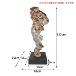 Modern creative abstract crafts sculptures, transparent resin ornaments in the entrance hall, floor to ceiling living room soft decoration, high-end atmosphere