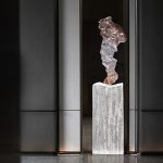 Modern creative abstract crafts sculptures, transparent resin ornaments in the entrance hall, floor to ceiling living room soft decoration, high-end atmosphere