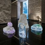 Transparent resin luminous landscape stone sculpture villa courtyard hotel pool model room floor soft decoration ornament