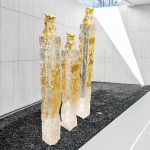 Transparent gold foil lion landing ornament Pixiu tie horse stake pillar Hotel sales office Villa wealth attraction Town house sculpture