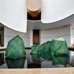 Transparent resin luminous landscape stone sculpture villa courtyard hotel pool model room floor soft decoration ornament