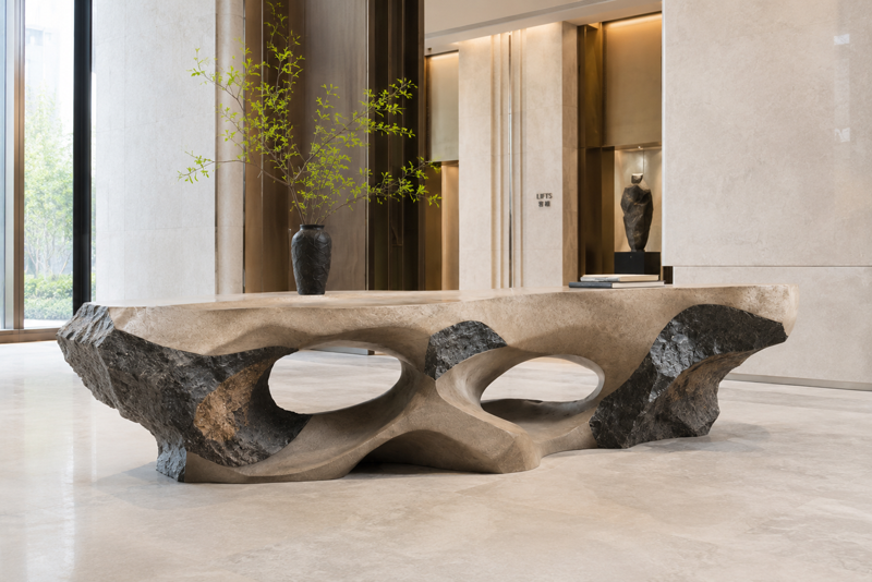 Engineering Organic Imperfection: Translating Avant-Garde Sketches into Structural Realities（images 1）